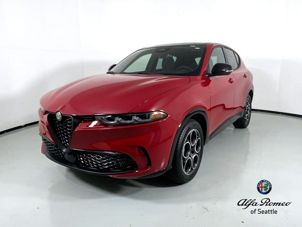 2025 Alfa Romeo Tonale Base
