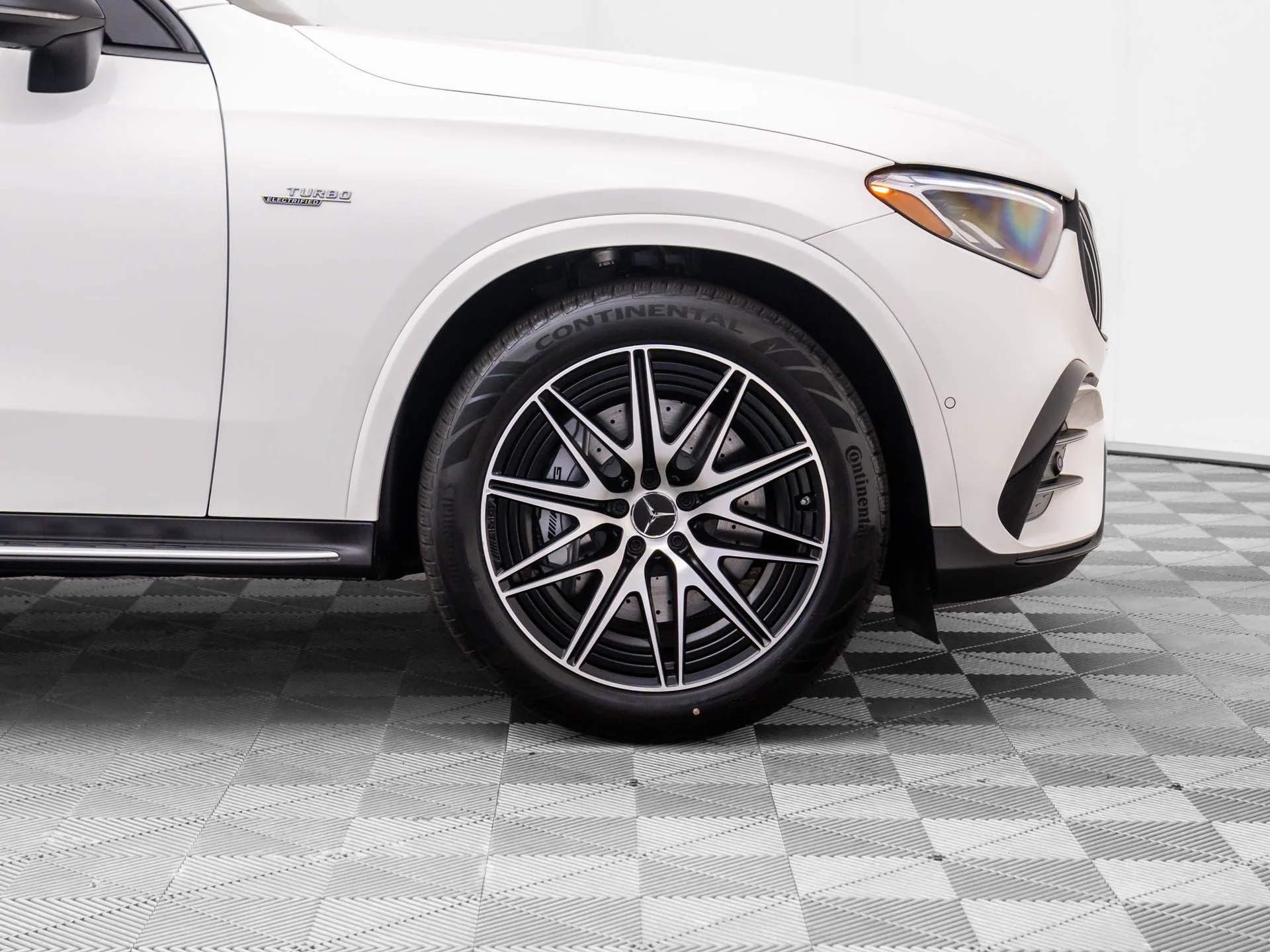 New 2026 White Mercedes-Benz GLC 43 AMG® image 34