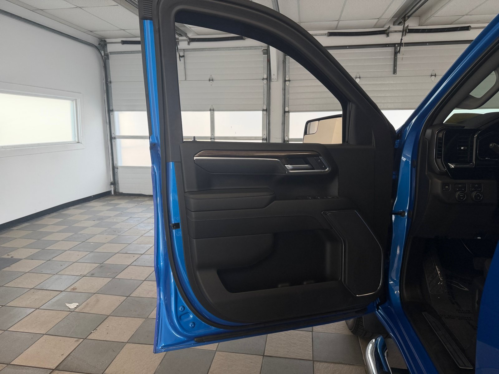 Used 2025 Riptide Blue Metallic Chevrolet LT image 26