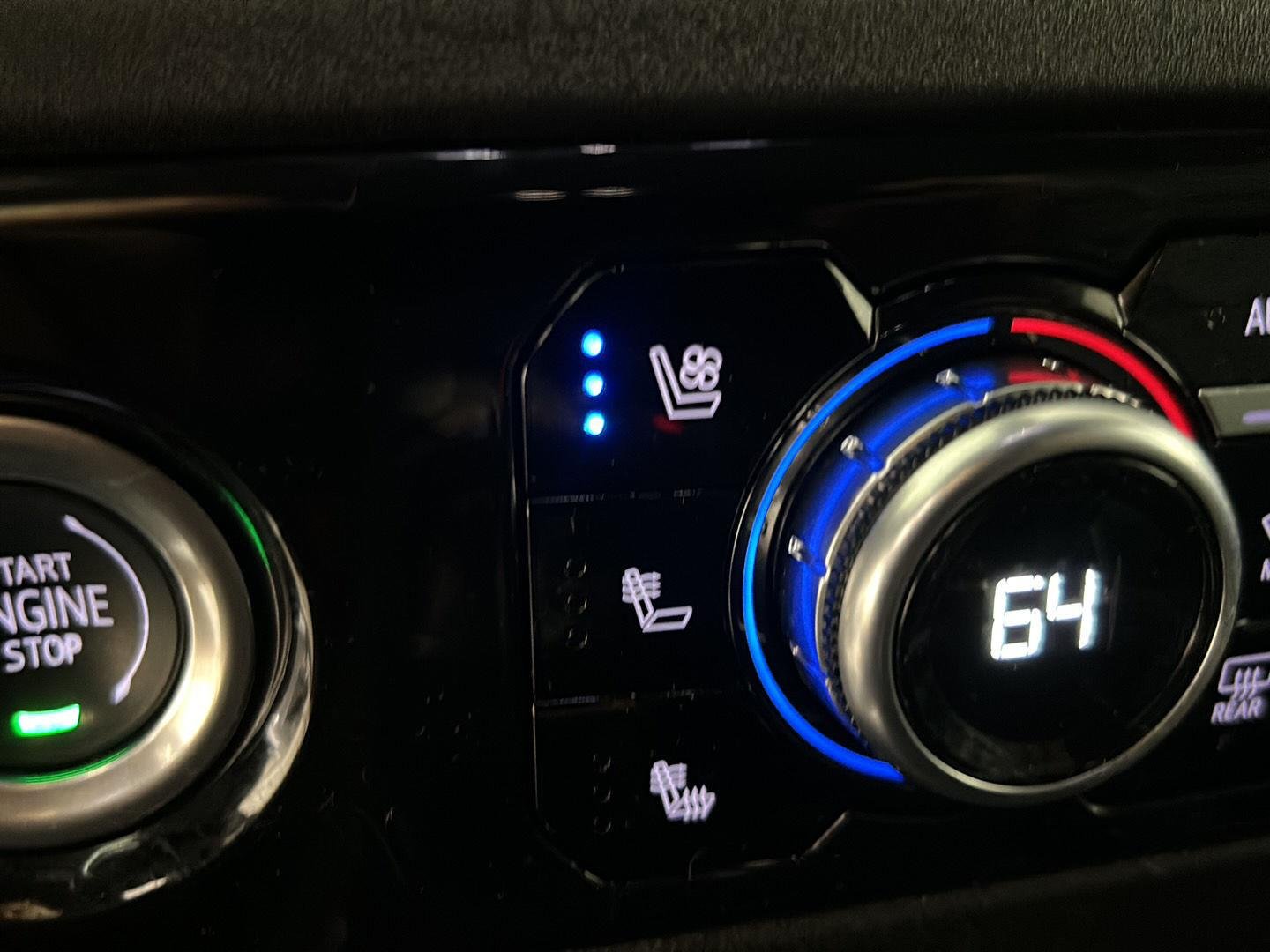 Used 2022 Summit White GMC SLT image 28