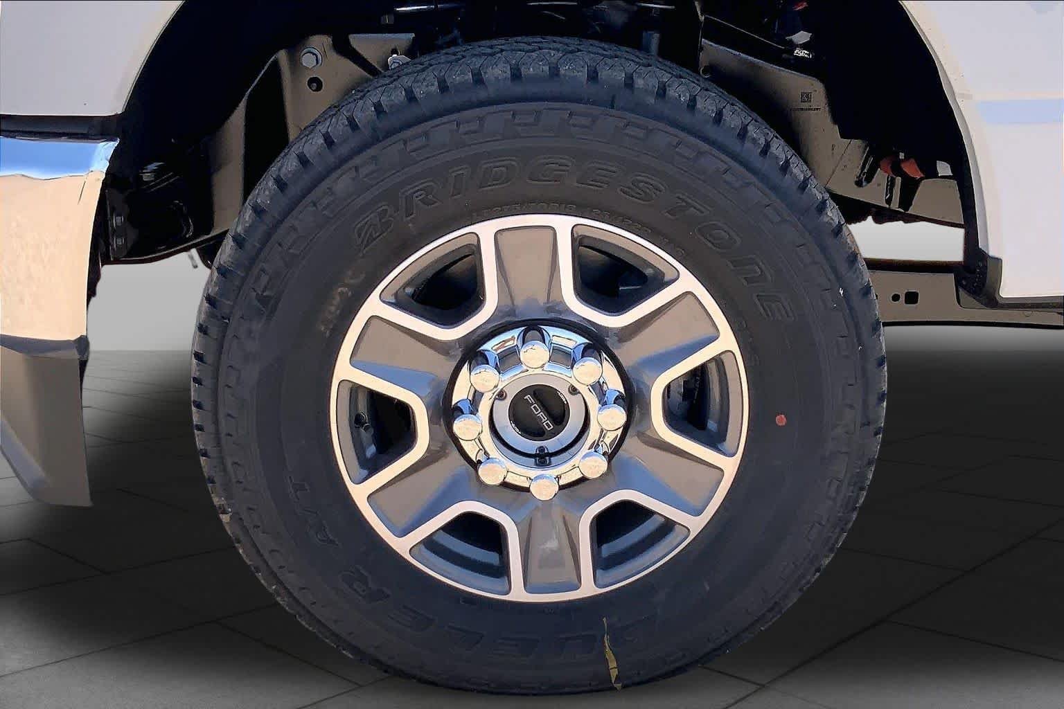New 2026 Avalanche Ford F-250® Lariat® image 11