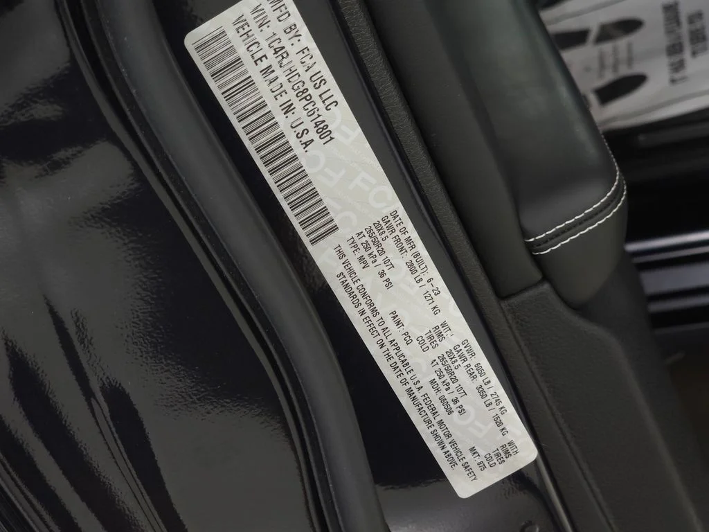 Used 2023 Black Jeep Overland image 37