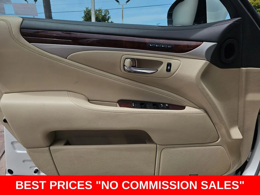 2016 Lexus LS Base - Photo 27