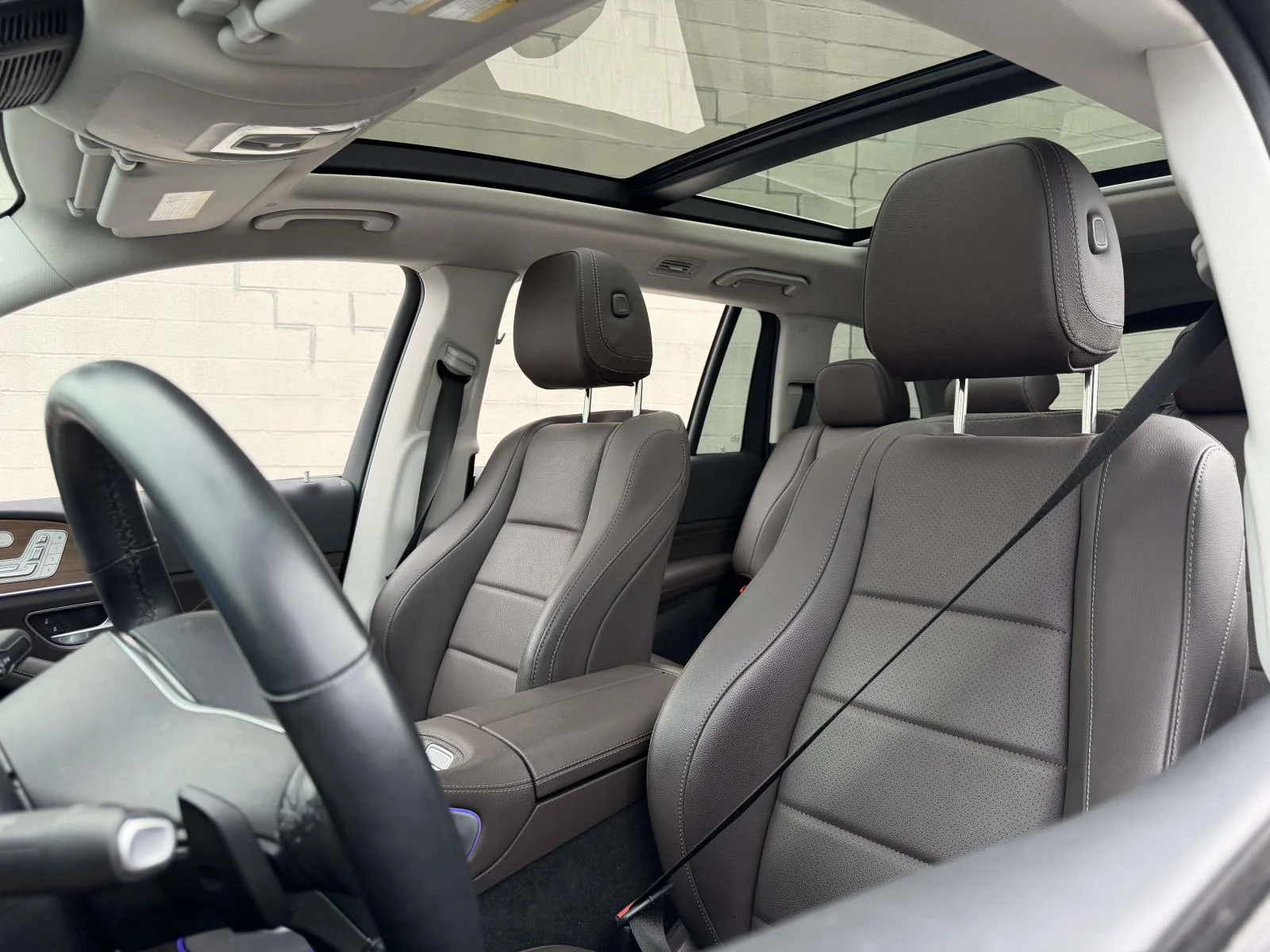 Used 2023  Mercedes-Benz GLS 450 image 23