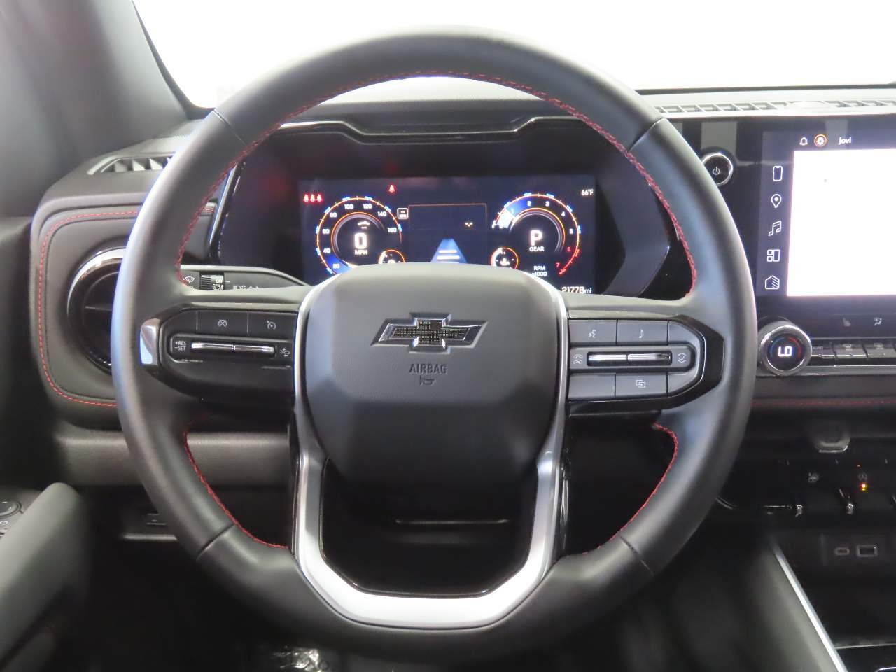 2024 Chevrolet Colorado Z71 - Photo 11