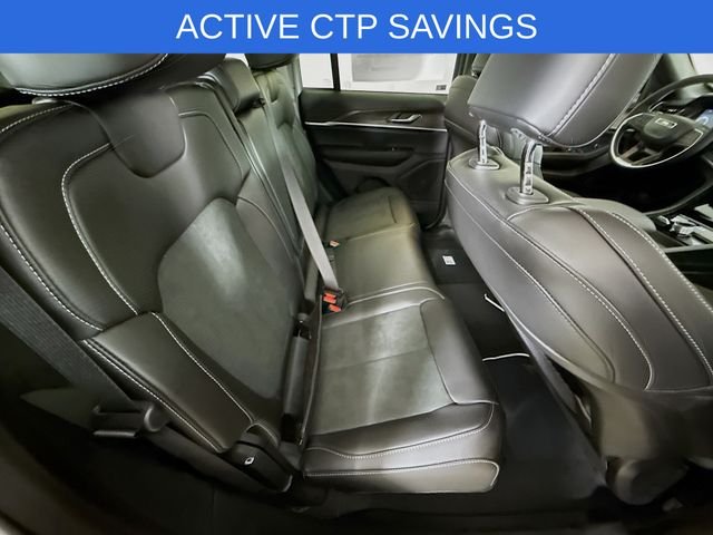 New 2026 Baltic Gray Metallic Clear-Coat Exterior Paint Jeep Altitude image 25