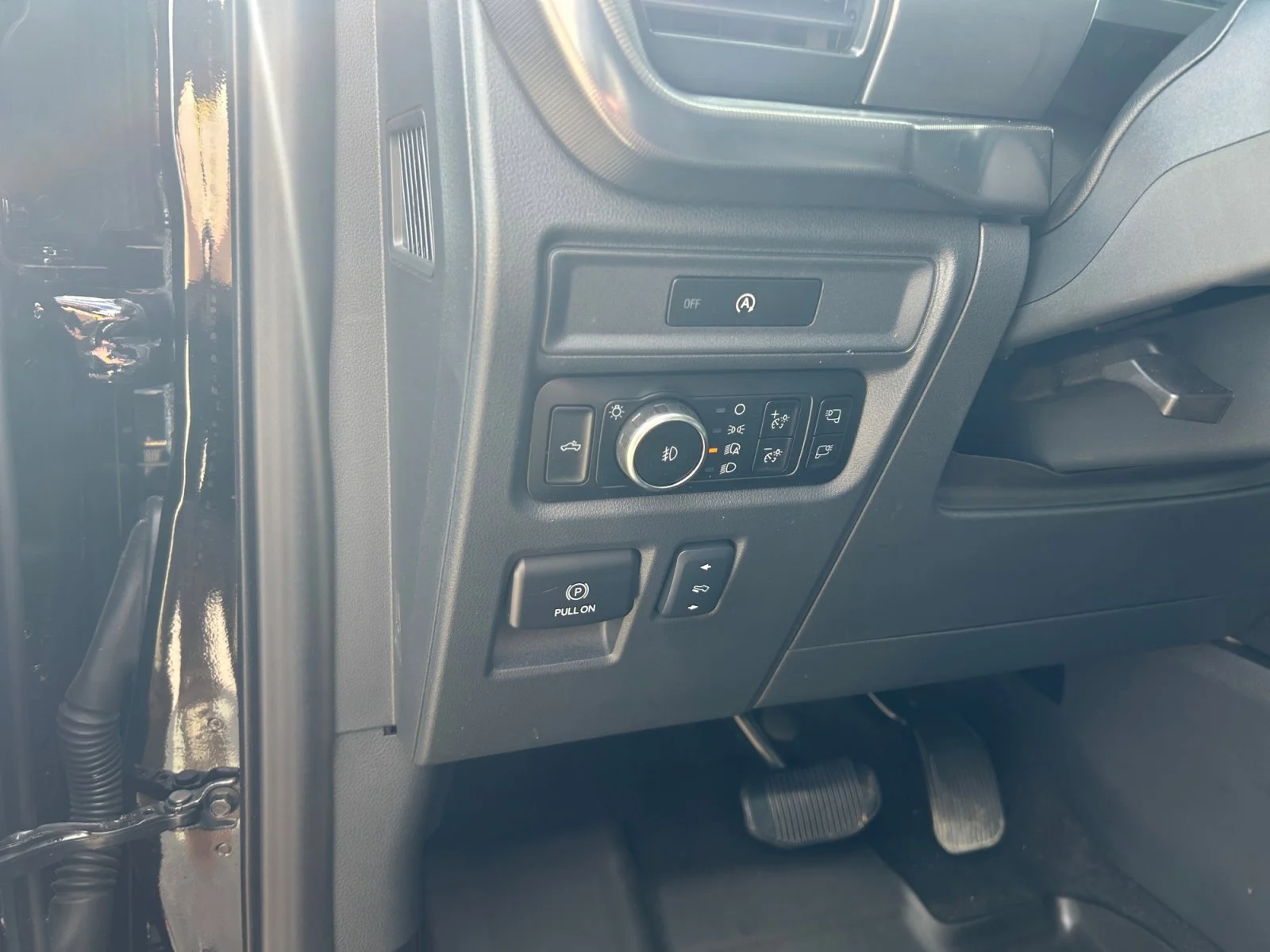 Used 2025 BLACK Ford LARIAT SuperCrew   **New Arrival** image 16