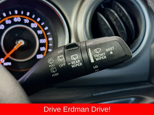 Used 2021 Green Jeep Sport image 13