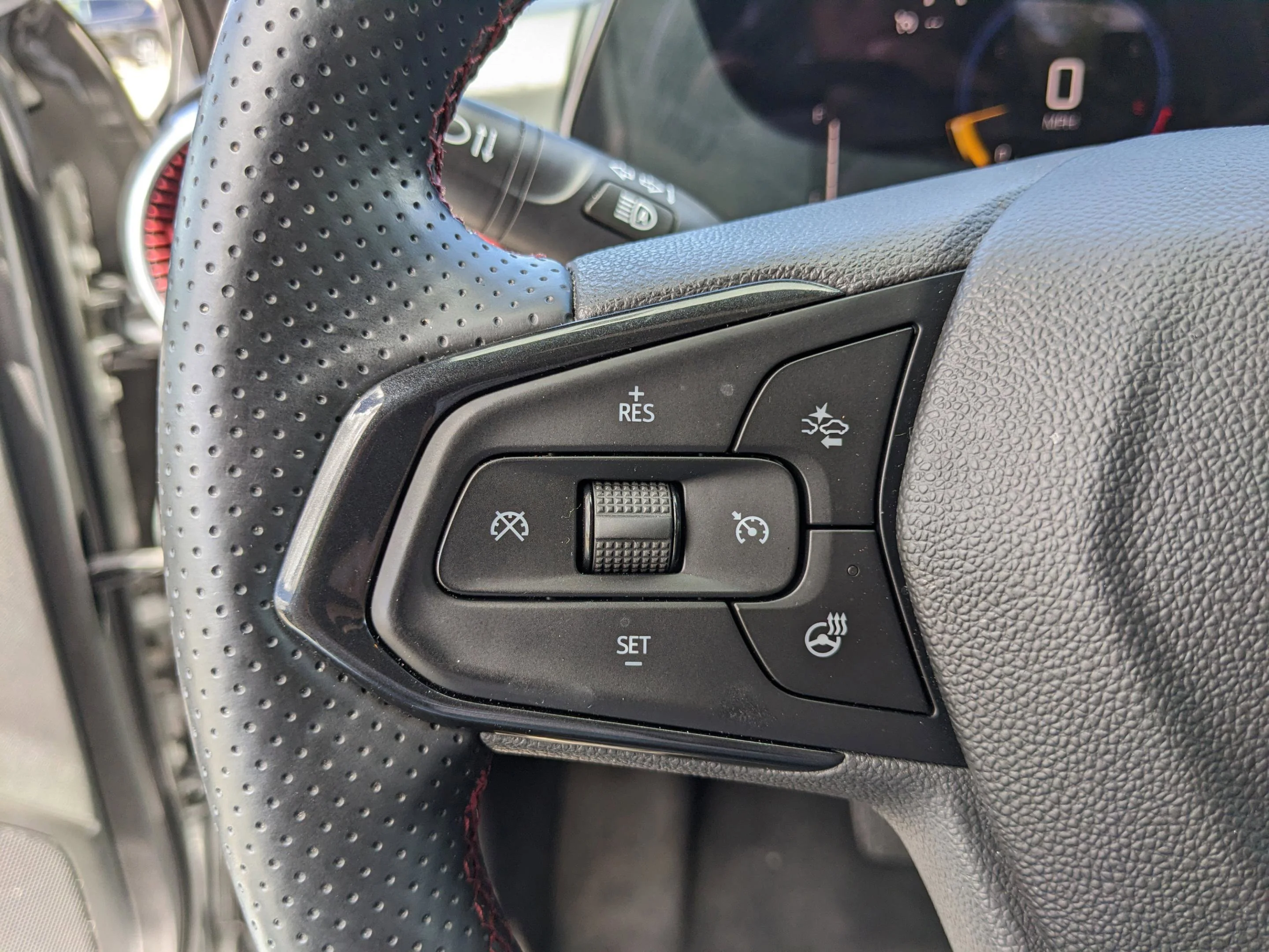 2024 Chevrolet Trax RS - Photo 35