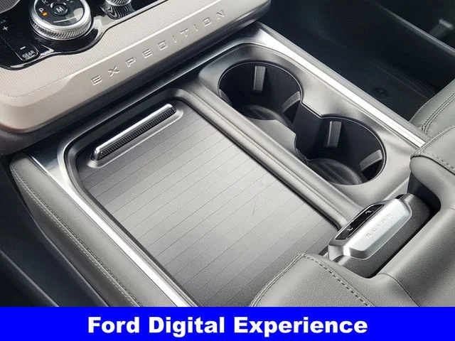 New 2026 Star White Metallic Tri-Coat Ford MAX Active image 19