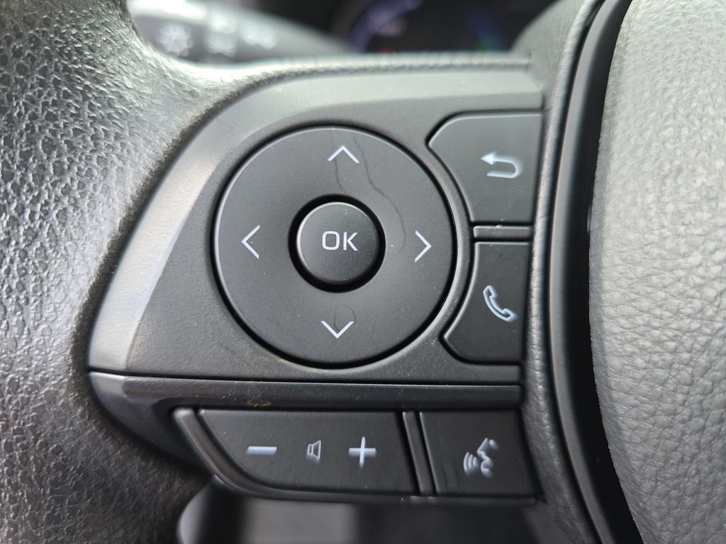 Certified Used 2025 Silver Toyota XLE image 20