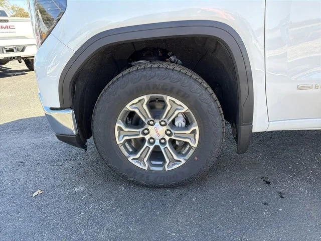 New 2026 Summit White GMC SLE image 34