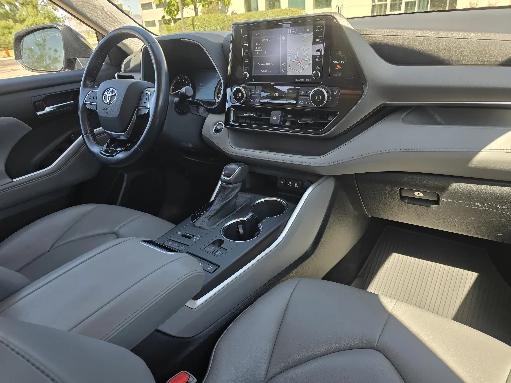 Used 2021 Blueprint Toyota XLE image 28