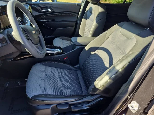 Used 2025 Black Chevrolet LT image 14