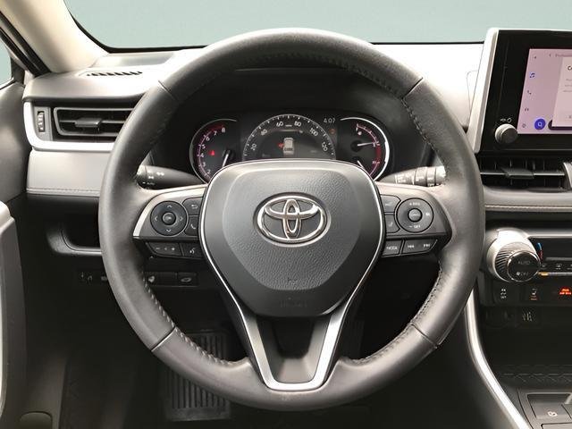 Certified Used 2024 SILVER SKY METALLIC Toyota  image 17