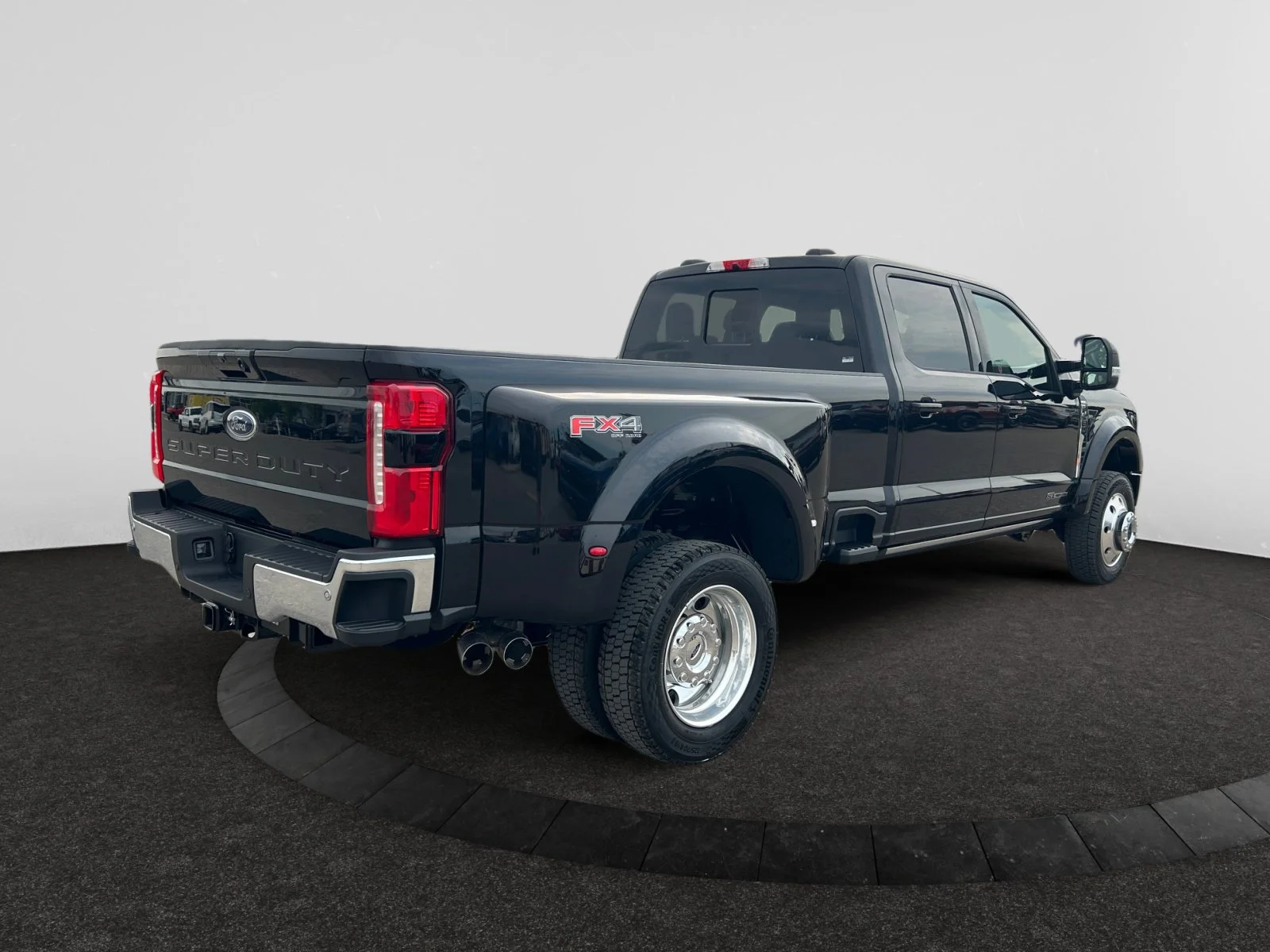 New 2026 Agate Black Metallic Ford Lariat image 5