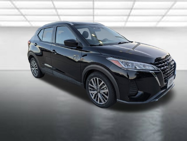 Used 2021 Black Nissan SV Xtronic CVT image 3