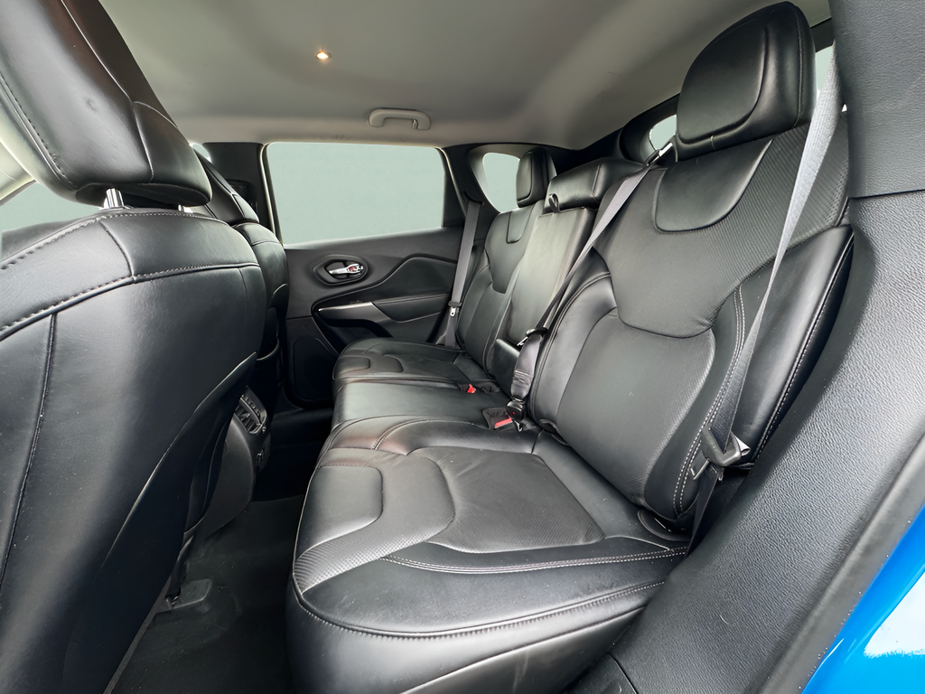 Used 2022 Blue Jeep Latitude Lux image 27
