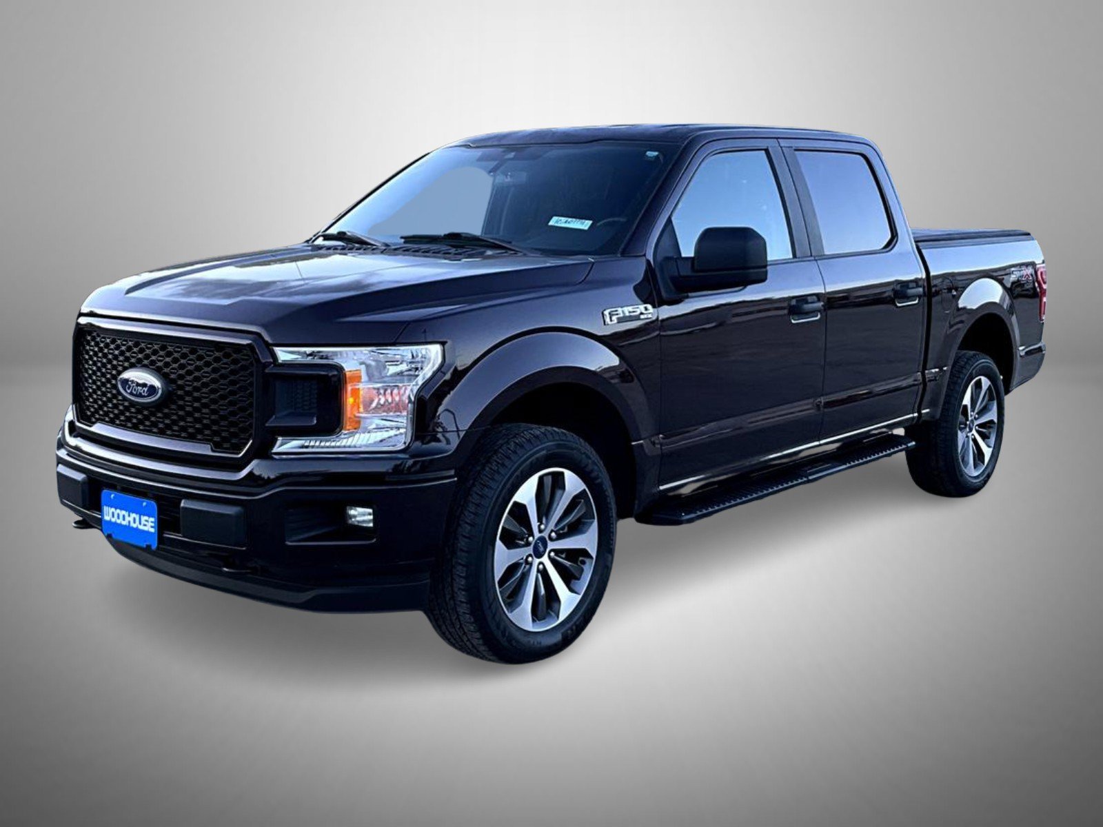 Used 2019 Red Ford XL image 1