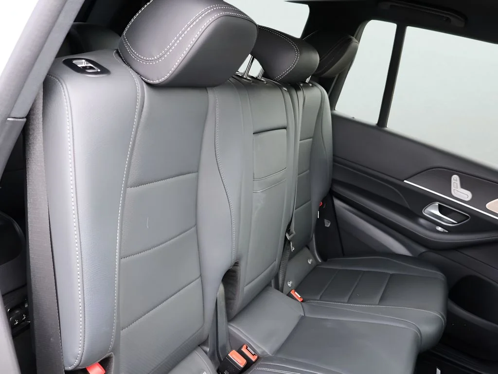 Used 2025  Mercedes-Benz GLS 450 image 14
