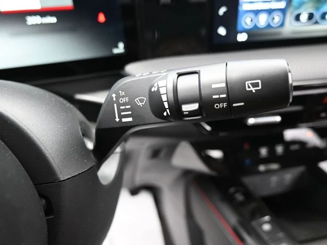 Used 2025 Black Nissan SR image 19