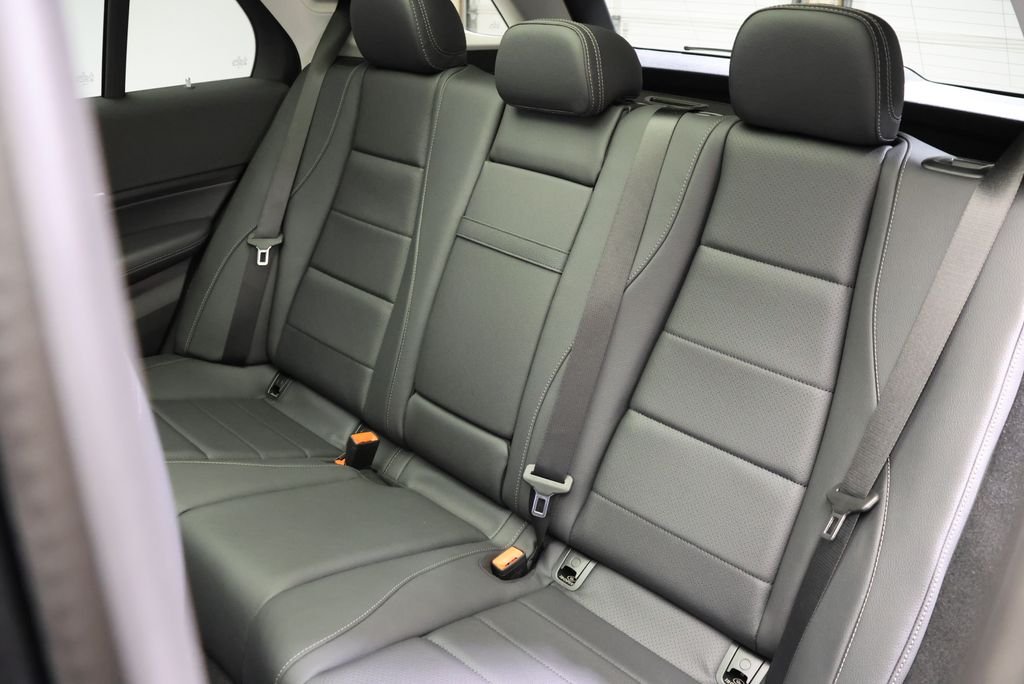 Used 2026 Black Mercedes-Benz GLE 350 image 45