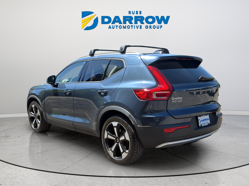 Used 2021 Blue Volvo Momentum image 12