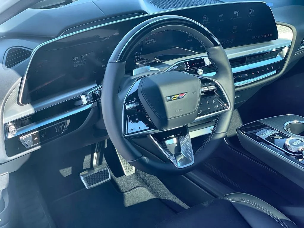 2026 Cadillac LYRIQ V - Photo 12