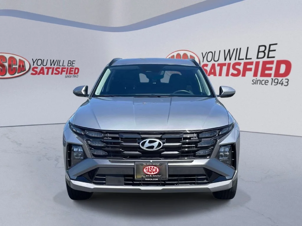 Certified Used 2025 Silver Hyundai SEL image 2