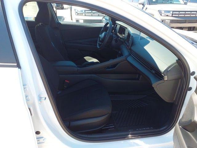 New 2026 White Hyundai SEL Sport image 13