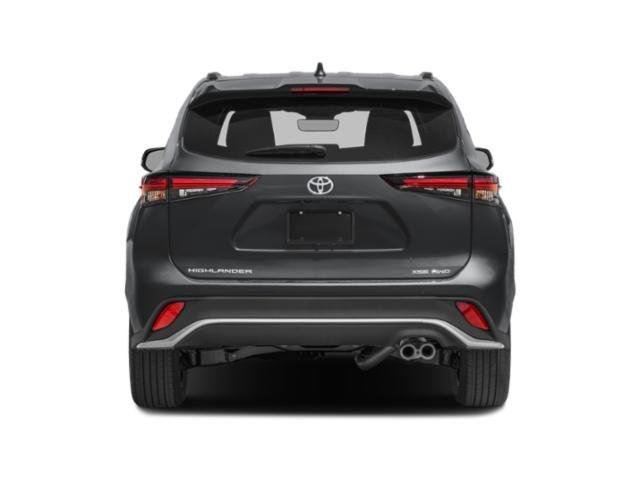 Used 2025 Silver Streak Metallic Toyota XSE image 5