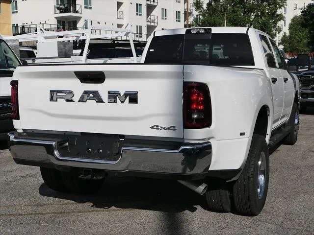 New 2026 Bright White Clear-Coat Exterior Paint RAM TRADESMAN image 2