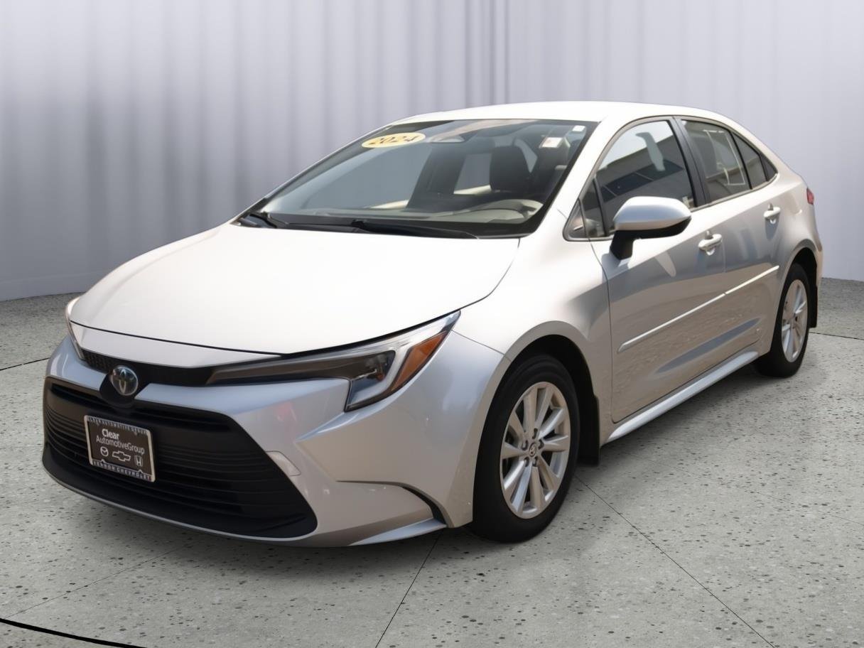 2024 Toyota Corolla LE - Photo 18