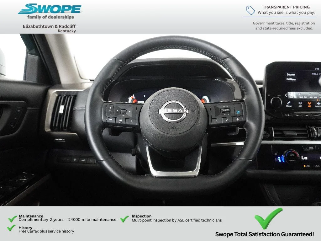 Used 2025 Obsidian Green Pearl Nissan Platinum image 18