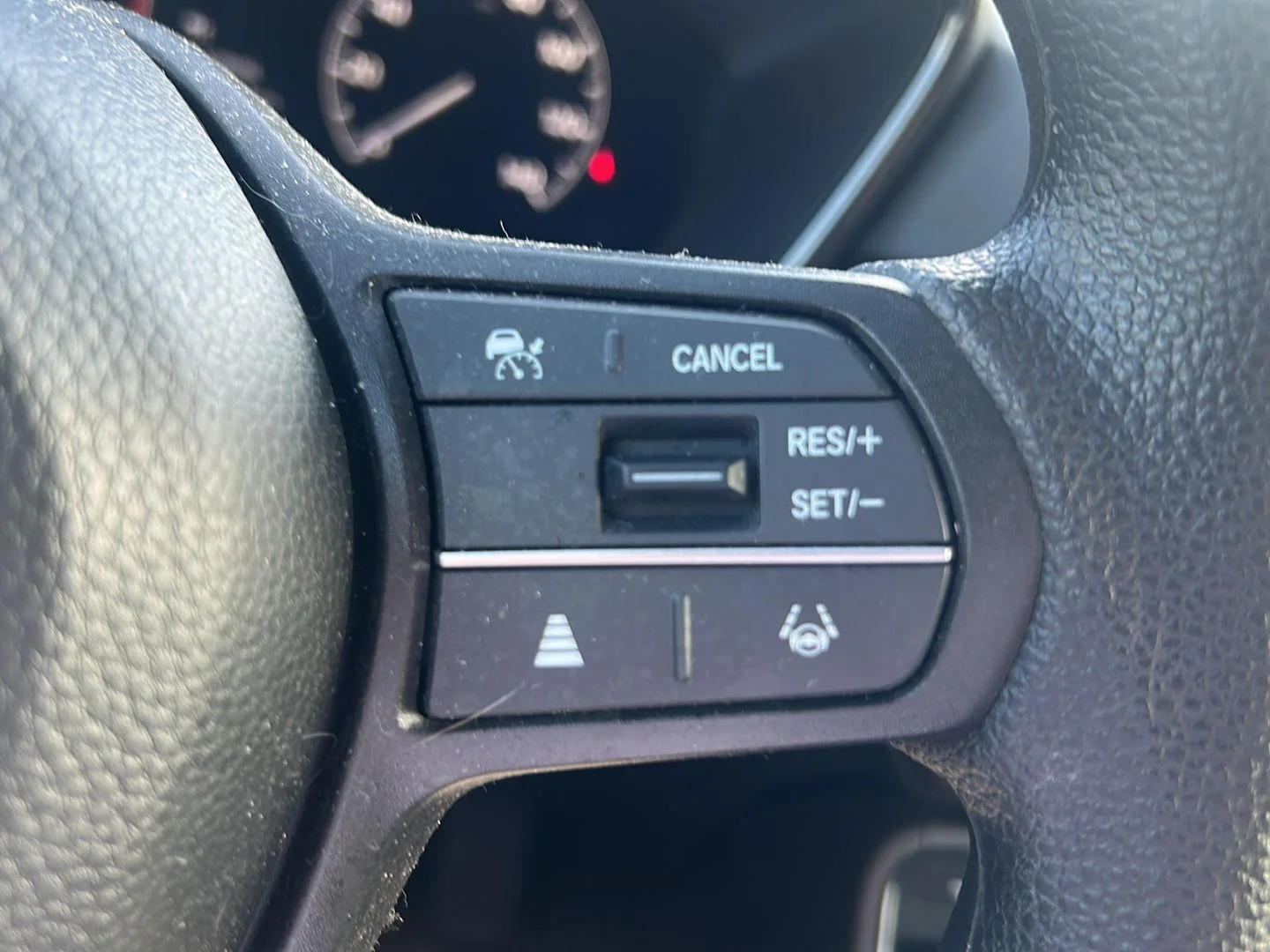 Used 2025 Canyon River Blue Metallic Honda EX image 17