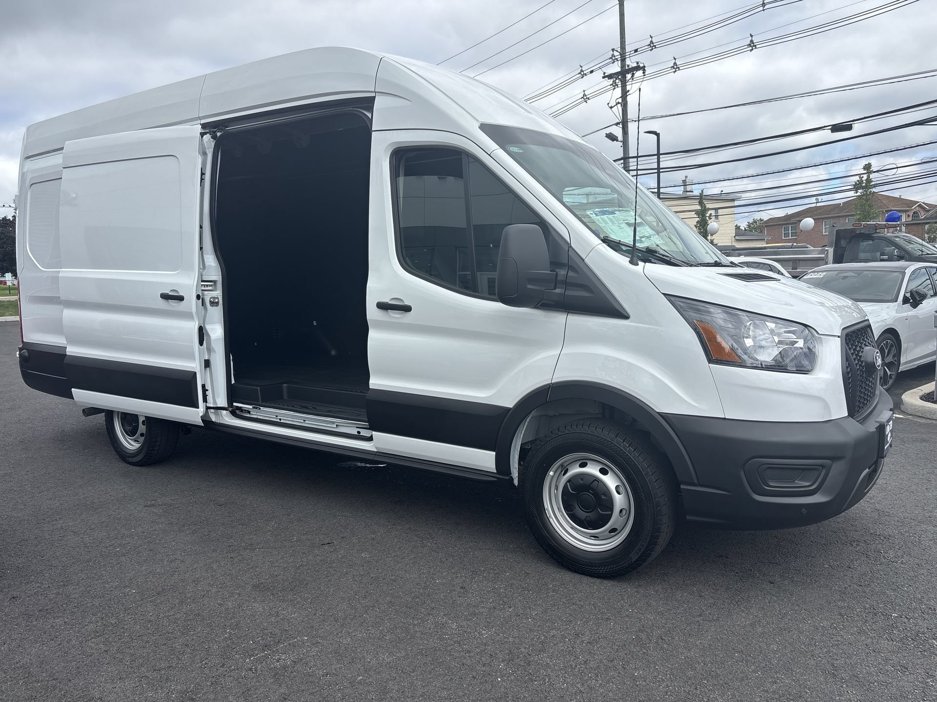 New 2026 Oxford White Ford Cargo Van image 27