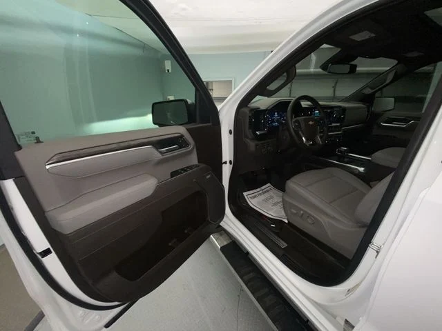 Used 2026 White Chevrolet LTZ image 11