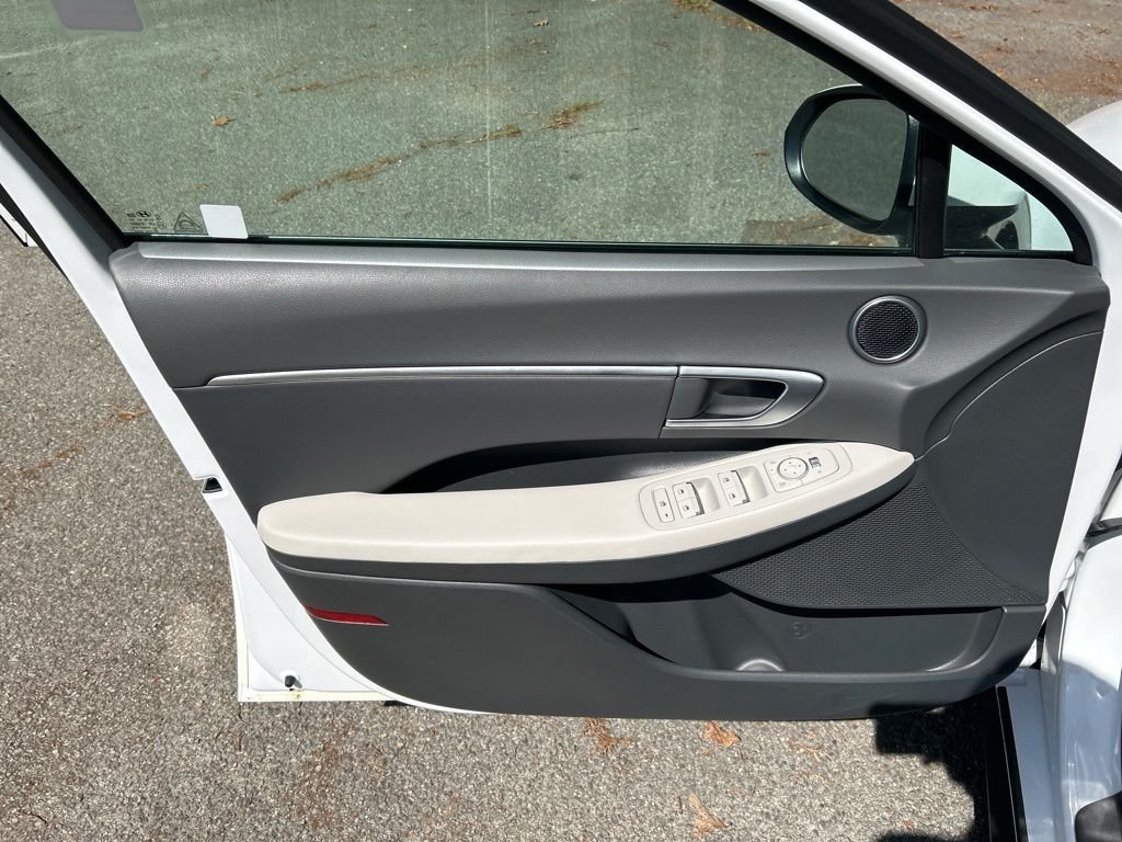 Certified Used 2026 White Hyundai Blue image 14