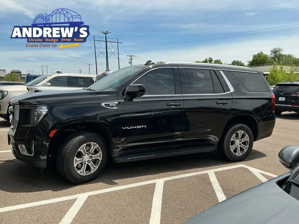 2022 GMC Yukon 4WD SLE's photo