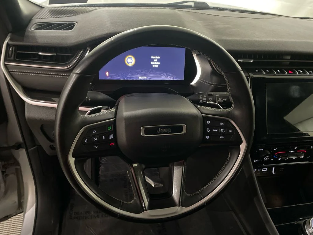 Used 2021 Silver Zynith Jeep Altitude image 14