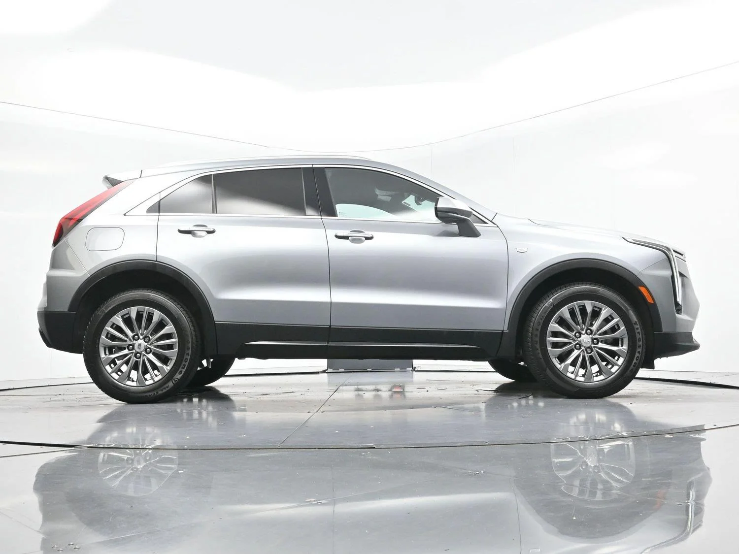Used 2024 Argent Silver Metallic Cadillac Premium Luxury image 44