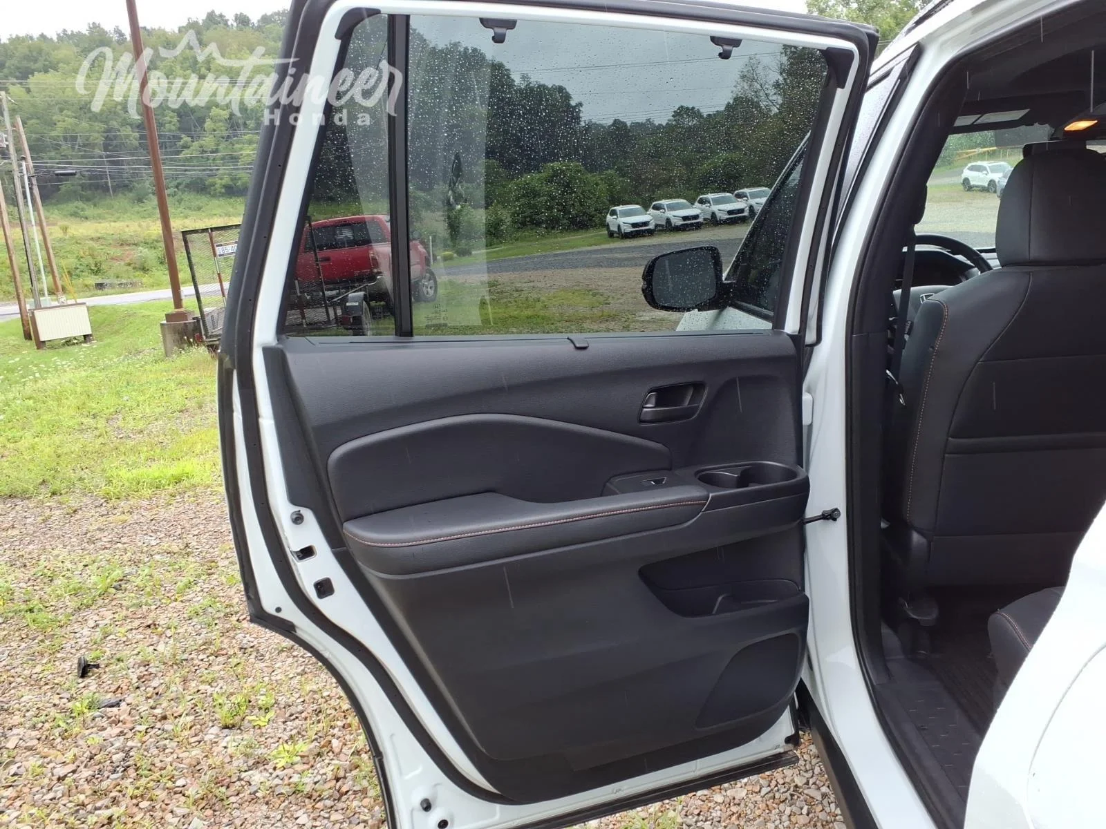 Used 2023 Platinum White Pearl Honda TrailSport image 15