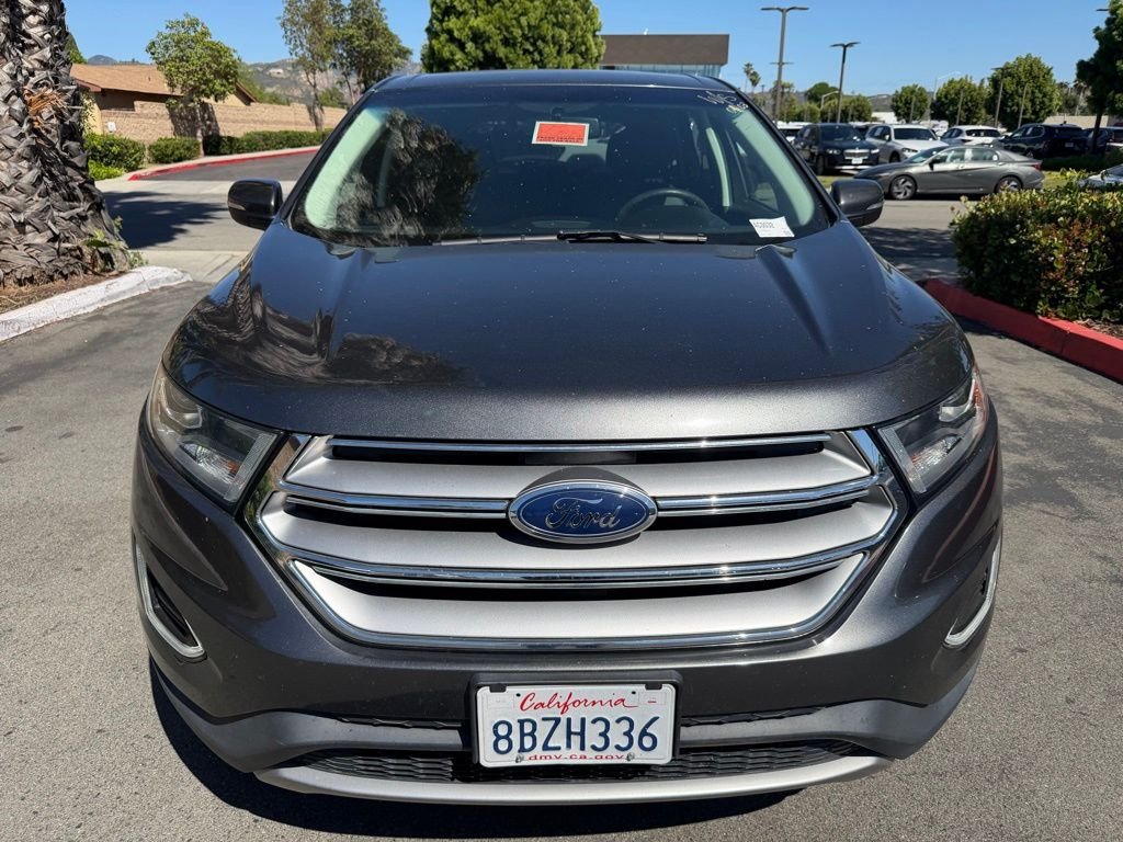 Used 2018 Gray Ford SEL image 2