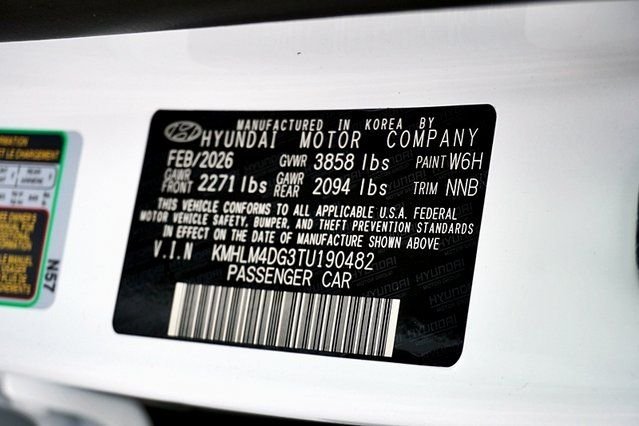 Used 2026 White Hyundai SEL Sport image 30