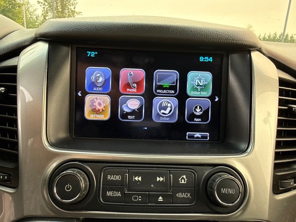 Used 2018 Pepperdust Metallic Chevrolet LT image 13