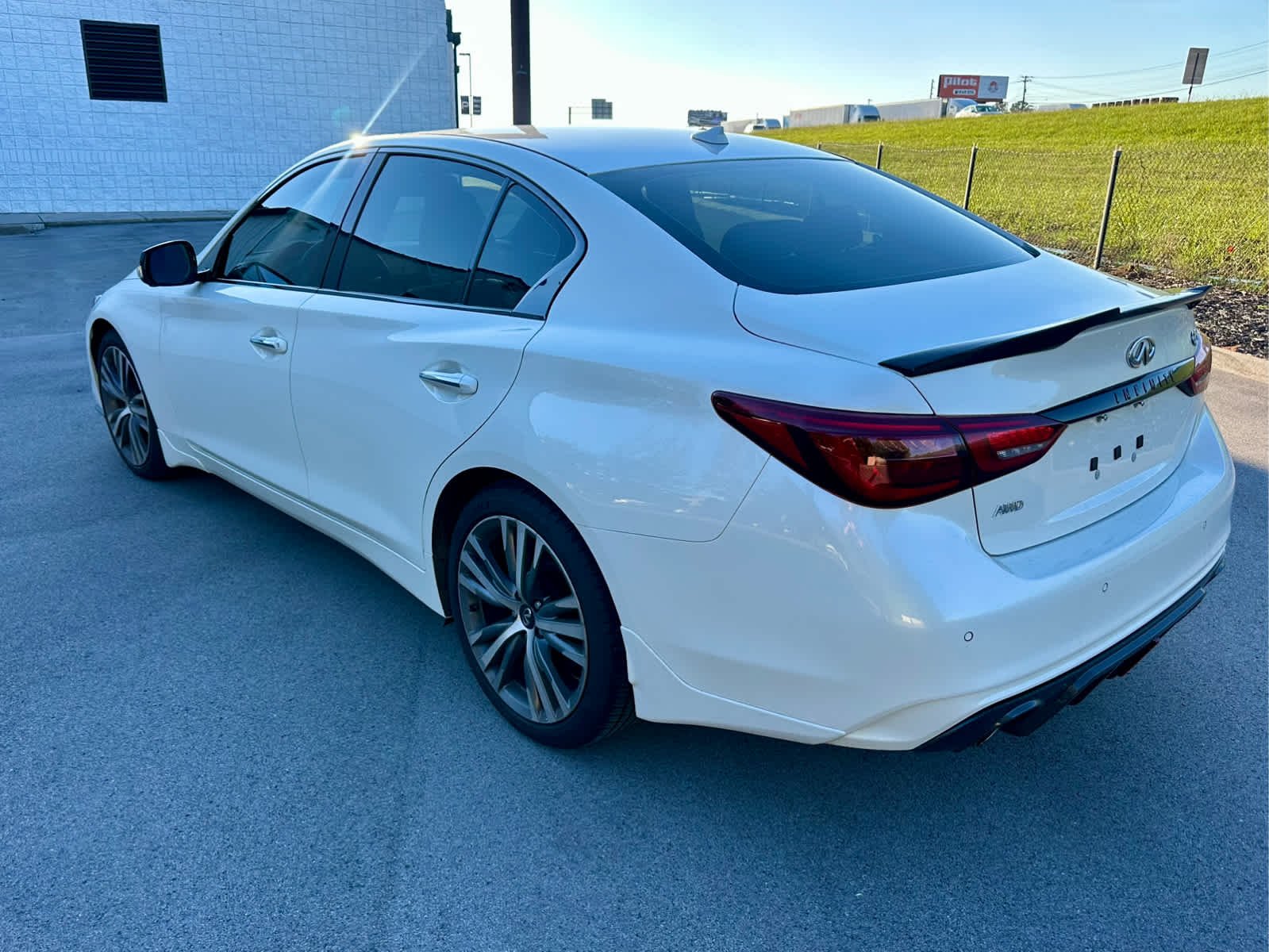 Used 2023 Majestic White INFINITI SENSORY image 7