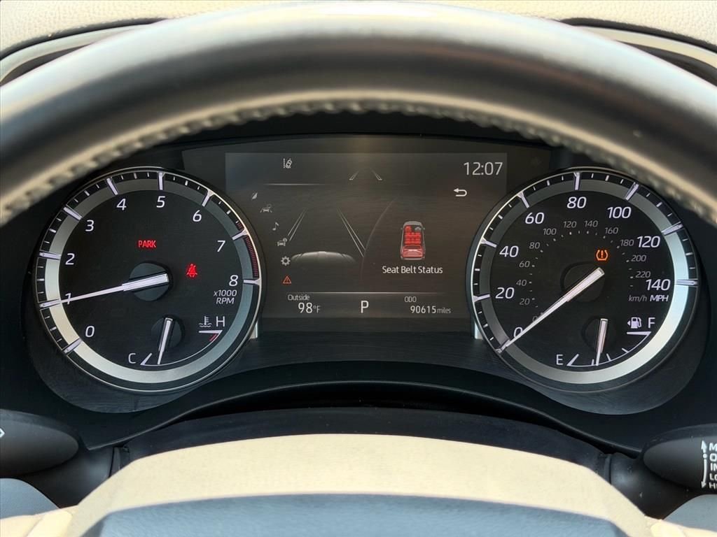 Used 2022 Red Toyota XLE image 21