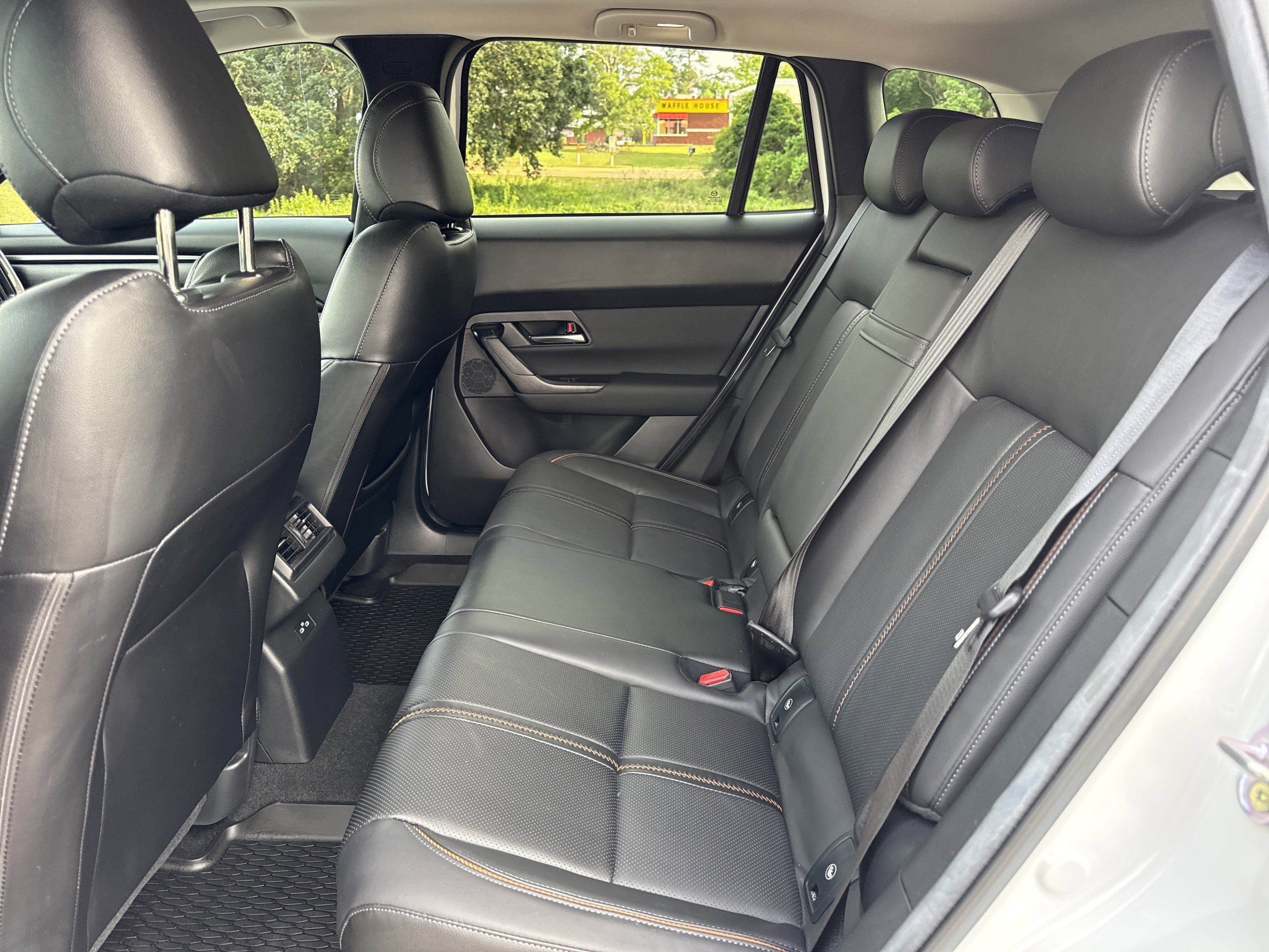 Used 2025 Wind Chill Pearl Mazda Premium Plus Package image 14