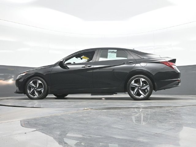 Used 2023 Black Hyundai SEL image 20