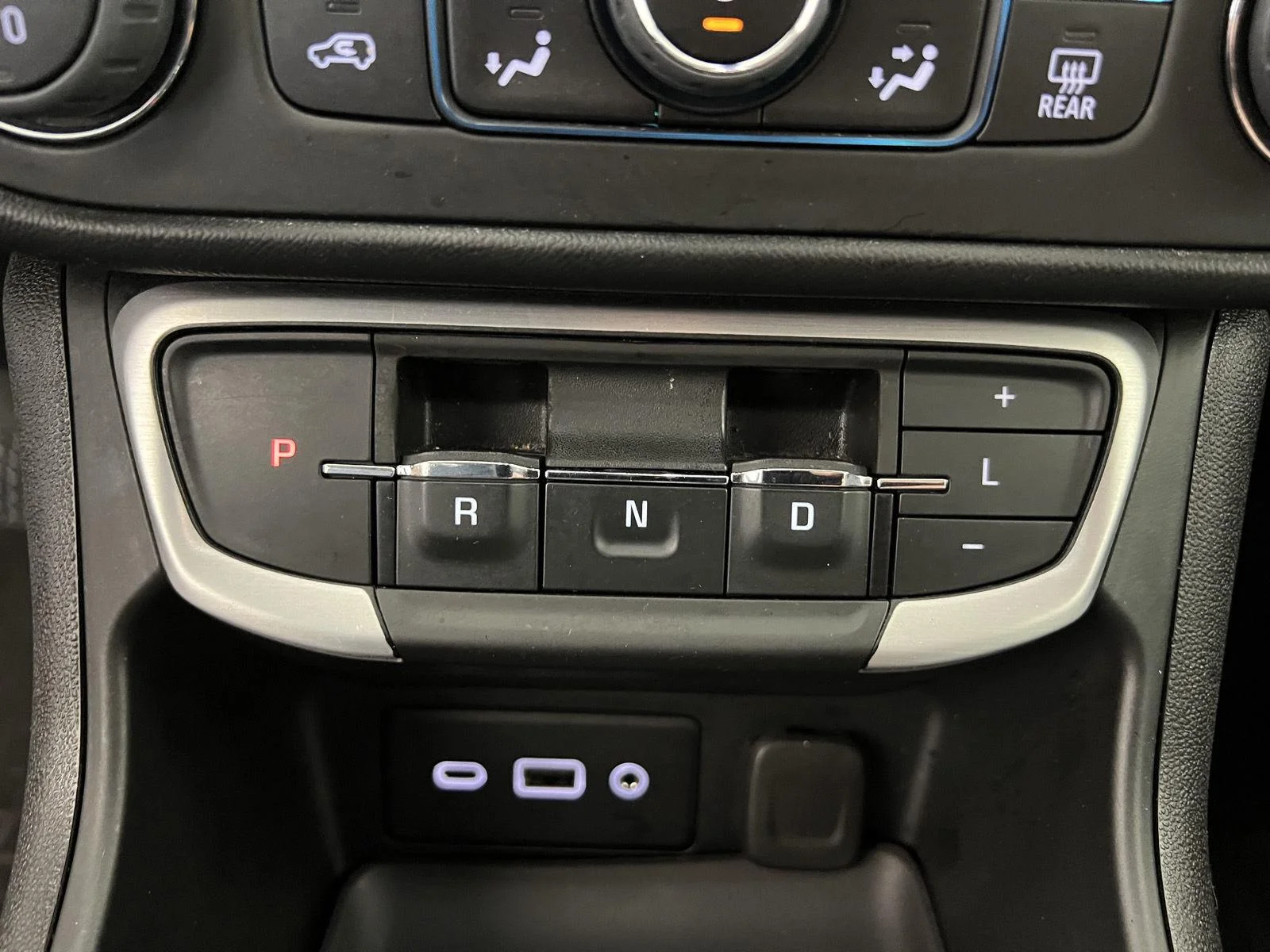 Used 2023 MARINE METALLIC GMC SLE image 18